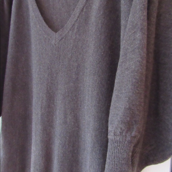 New York & Company charcoal sweater, Small - Picture 4 of 7